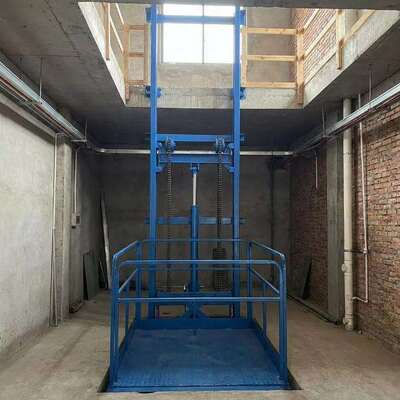 Thang máy chở hàng xử lý vật liệu 1 tấn cao 5m
